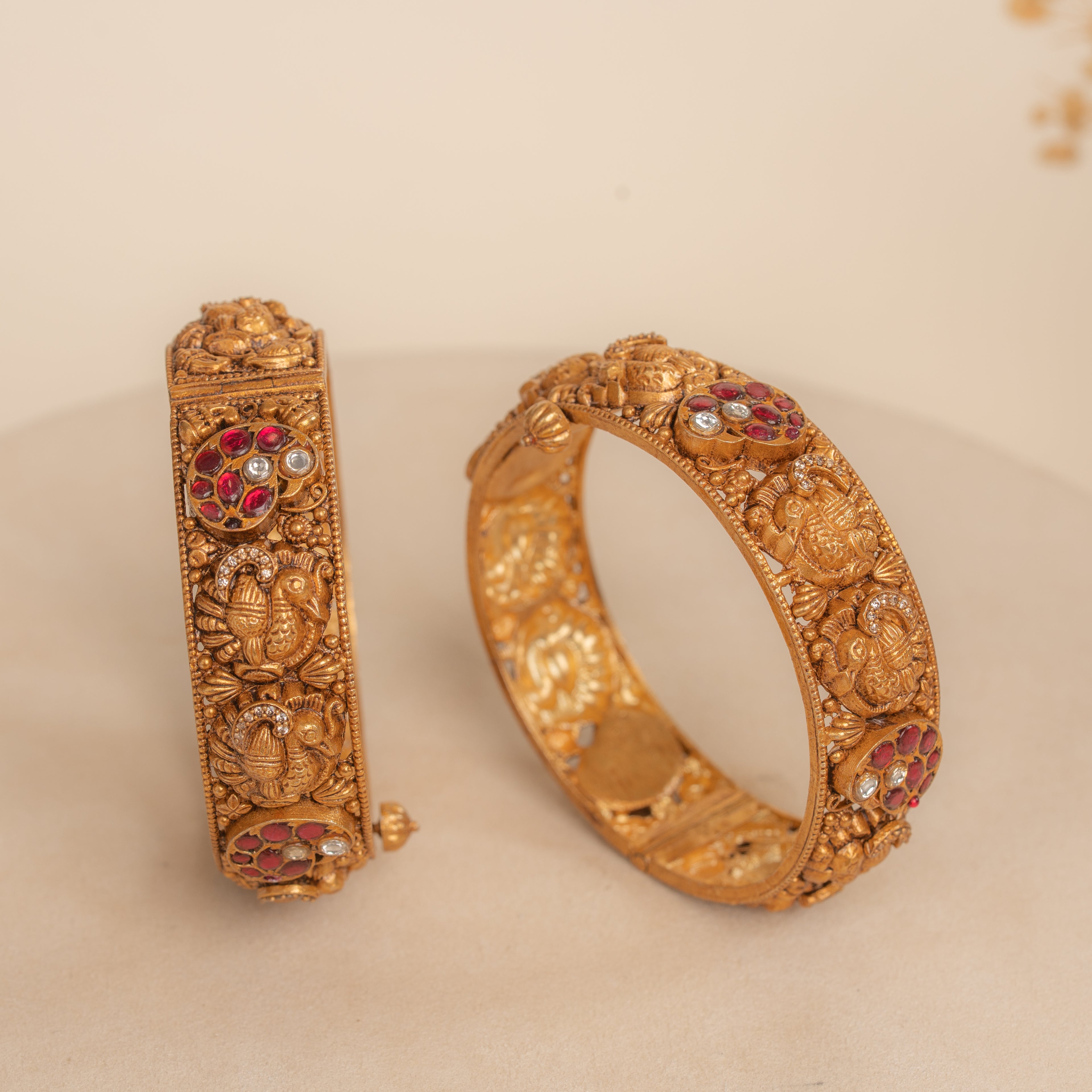 Kundan Bangles