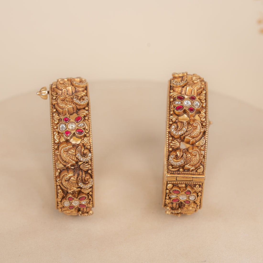 Kundan Bangles