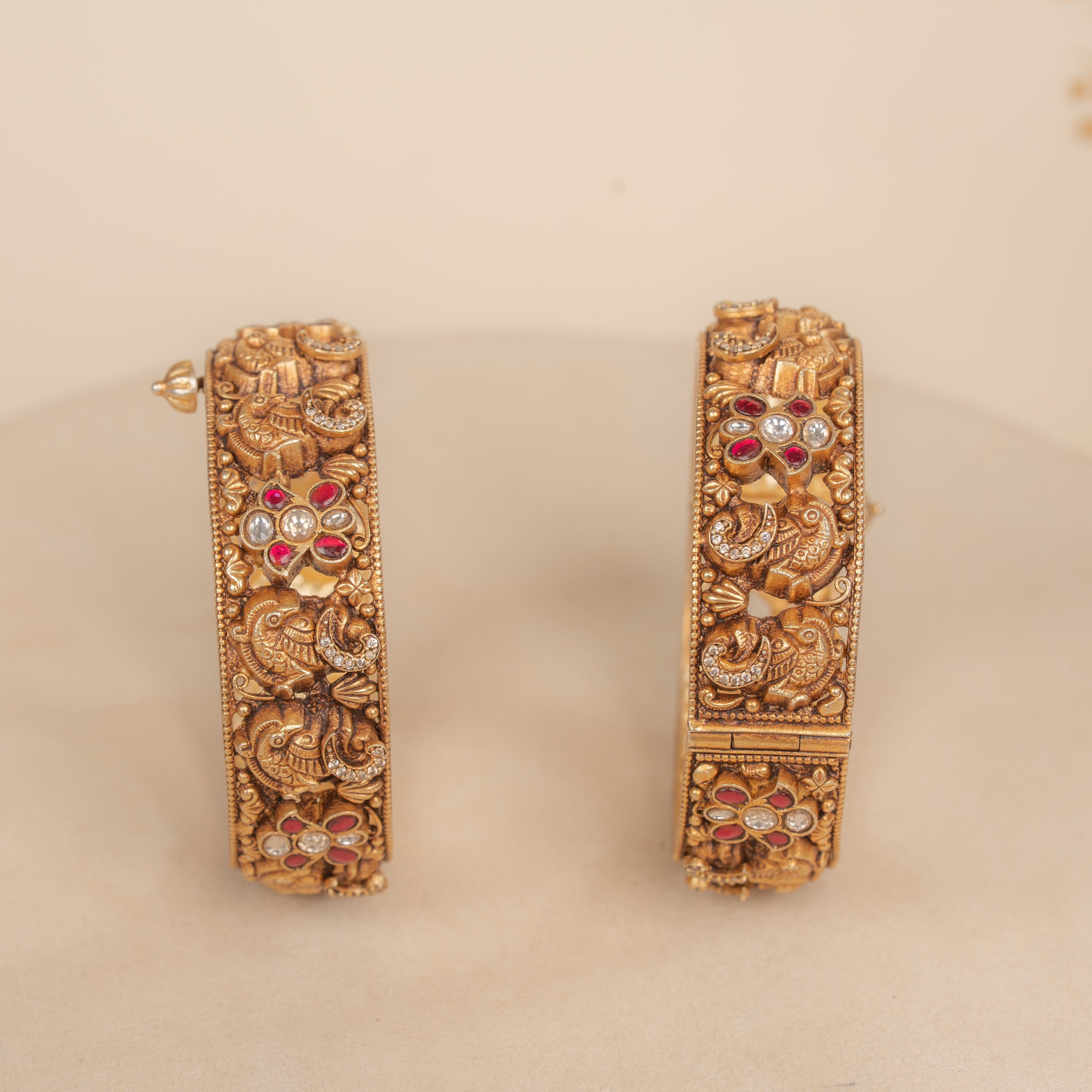 Kundan Bangles