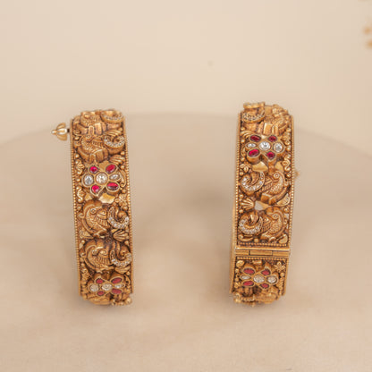 Kundan Bangles