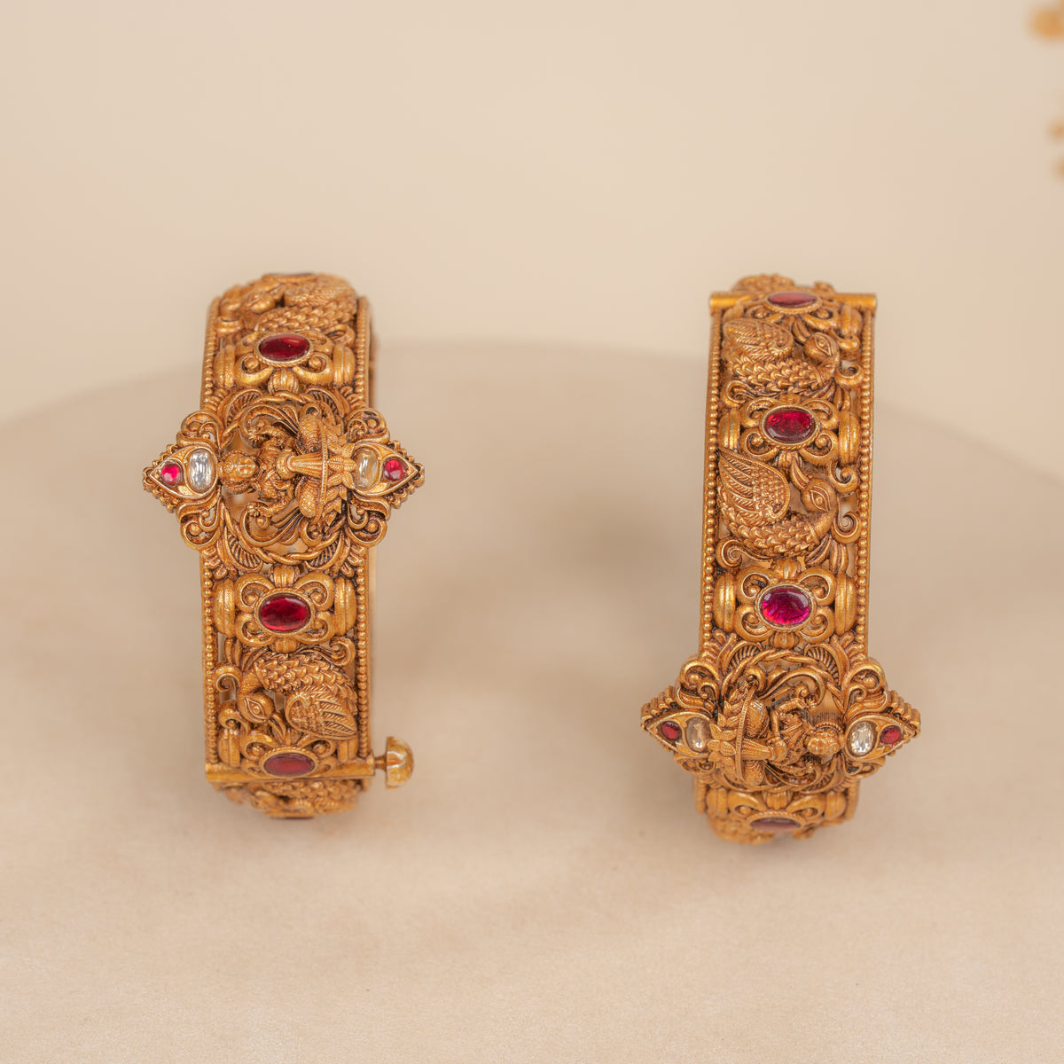 Kundan Bangles