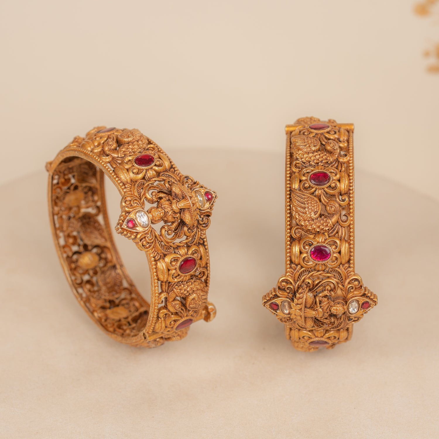 Kundan Bangles