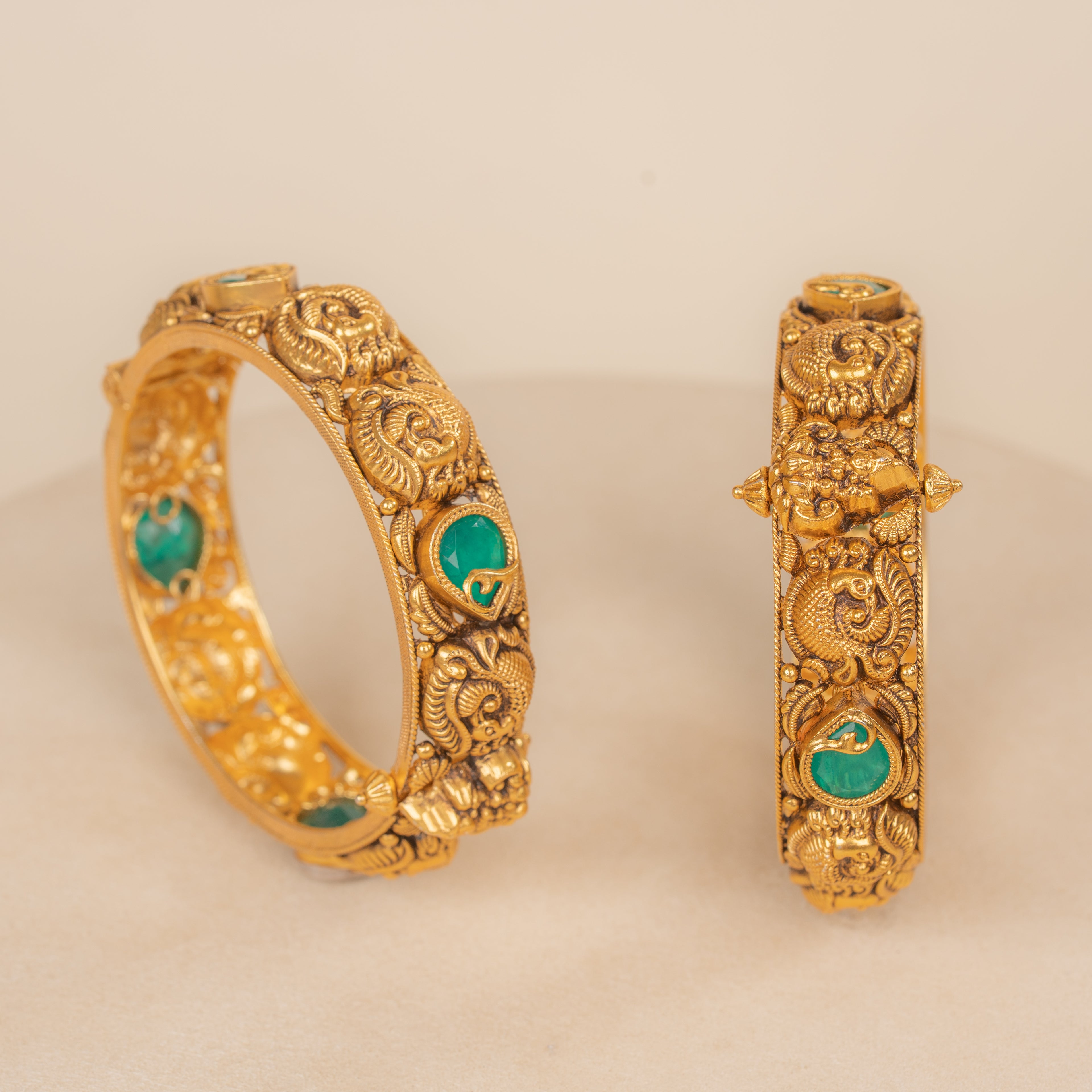 Nakas Bangle