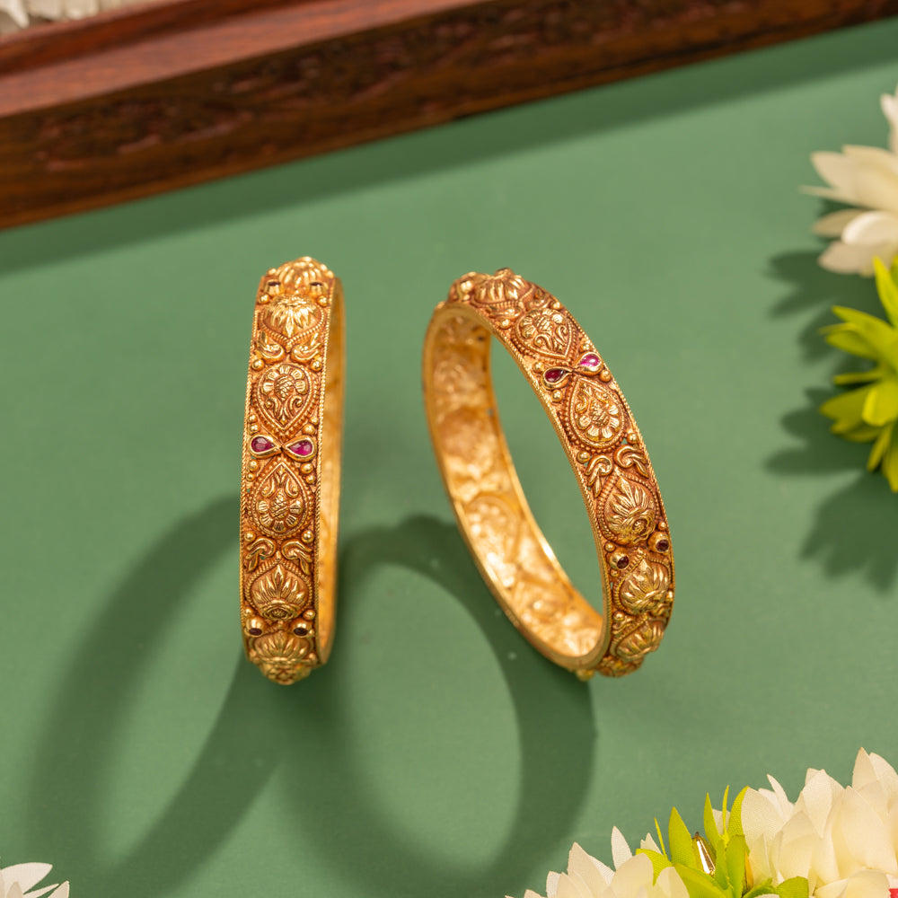 Nakas Bangle
