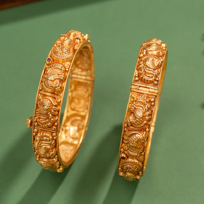 Nakas Bangle
