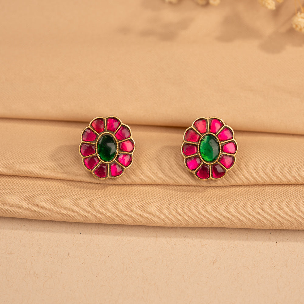 Kundan Studs