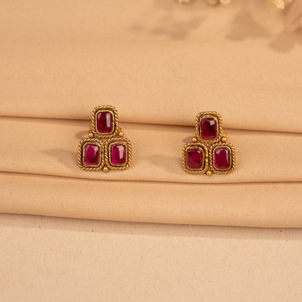 Kundan Studs