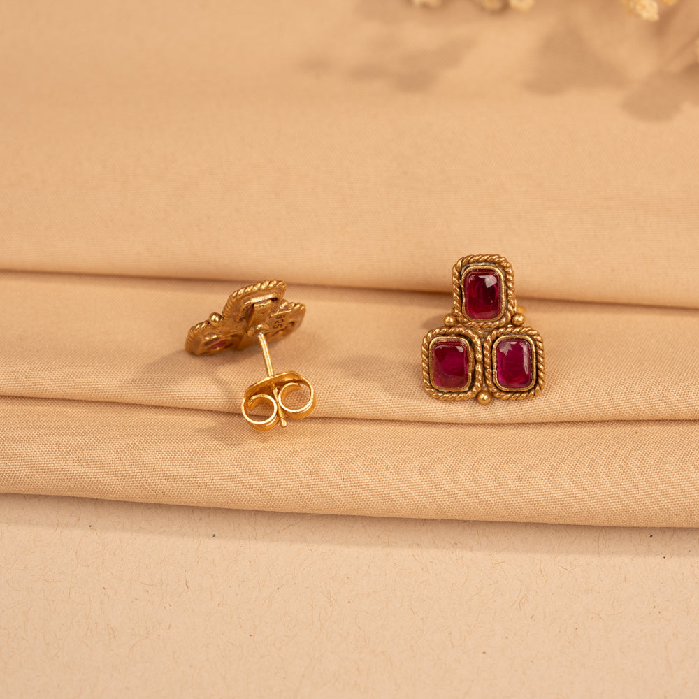 Kundan Studs