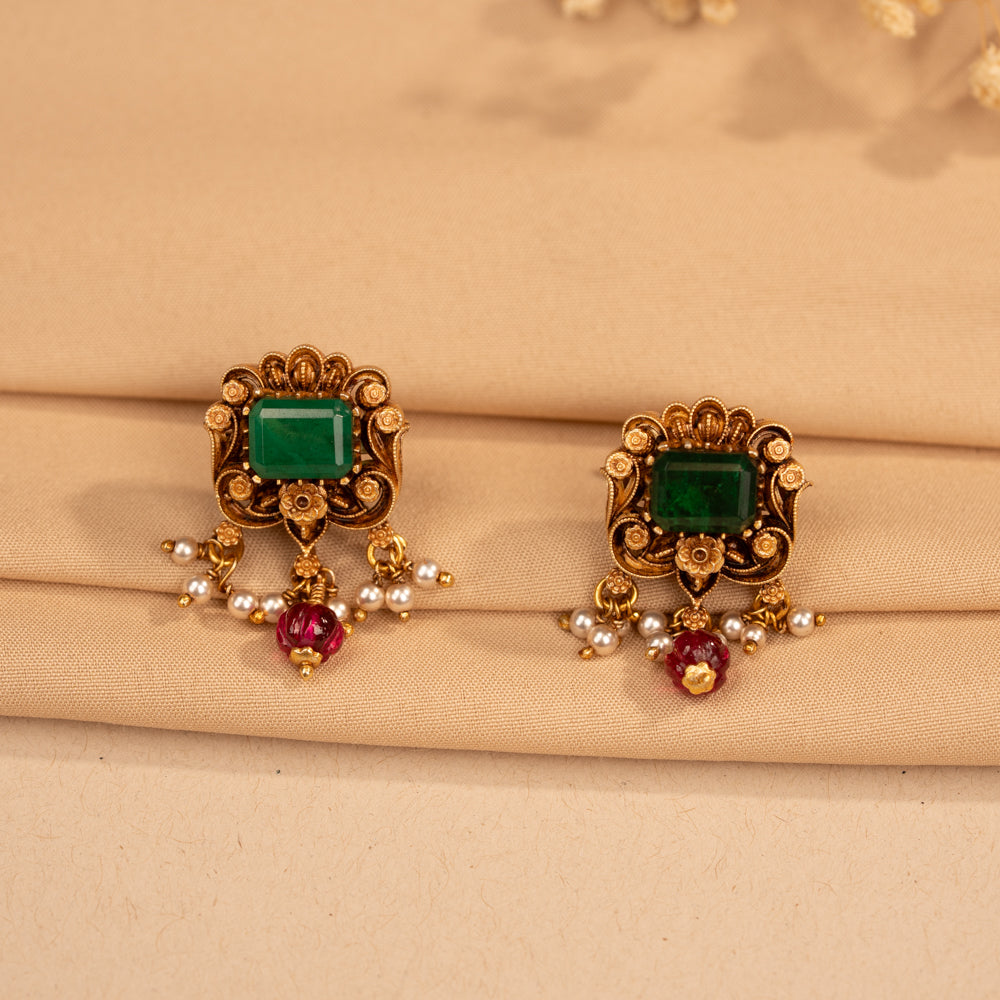 Kundan Studs