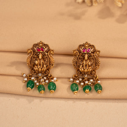 Kundan Studs