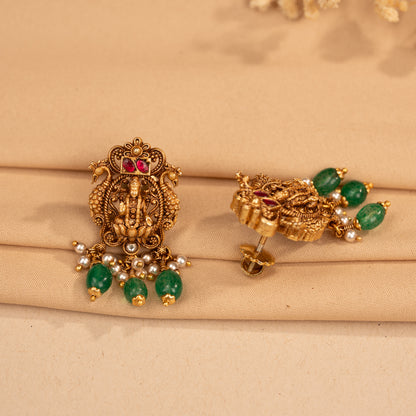 Kundan Studs