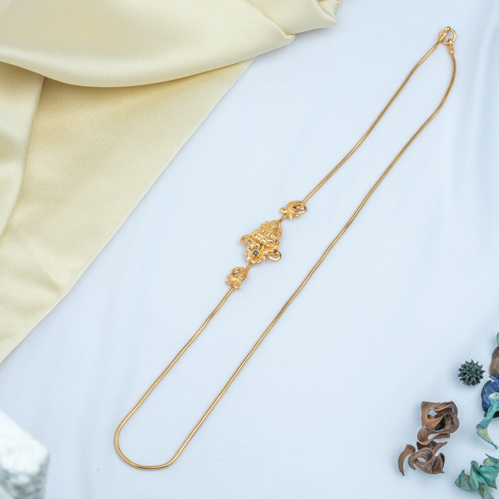 Pravita Mugappu Chain