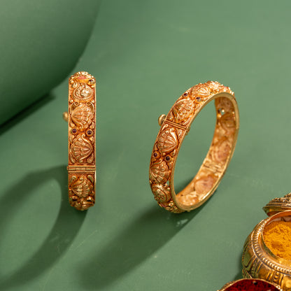 Nakas Bangle