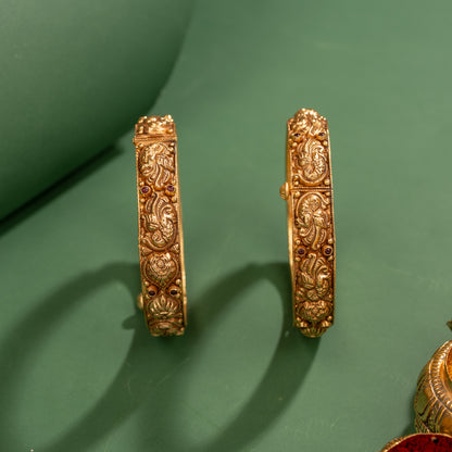 Nakas Bangle