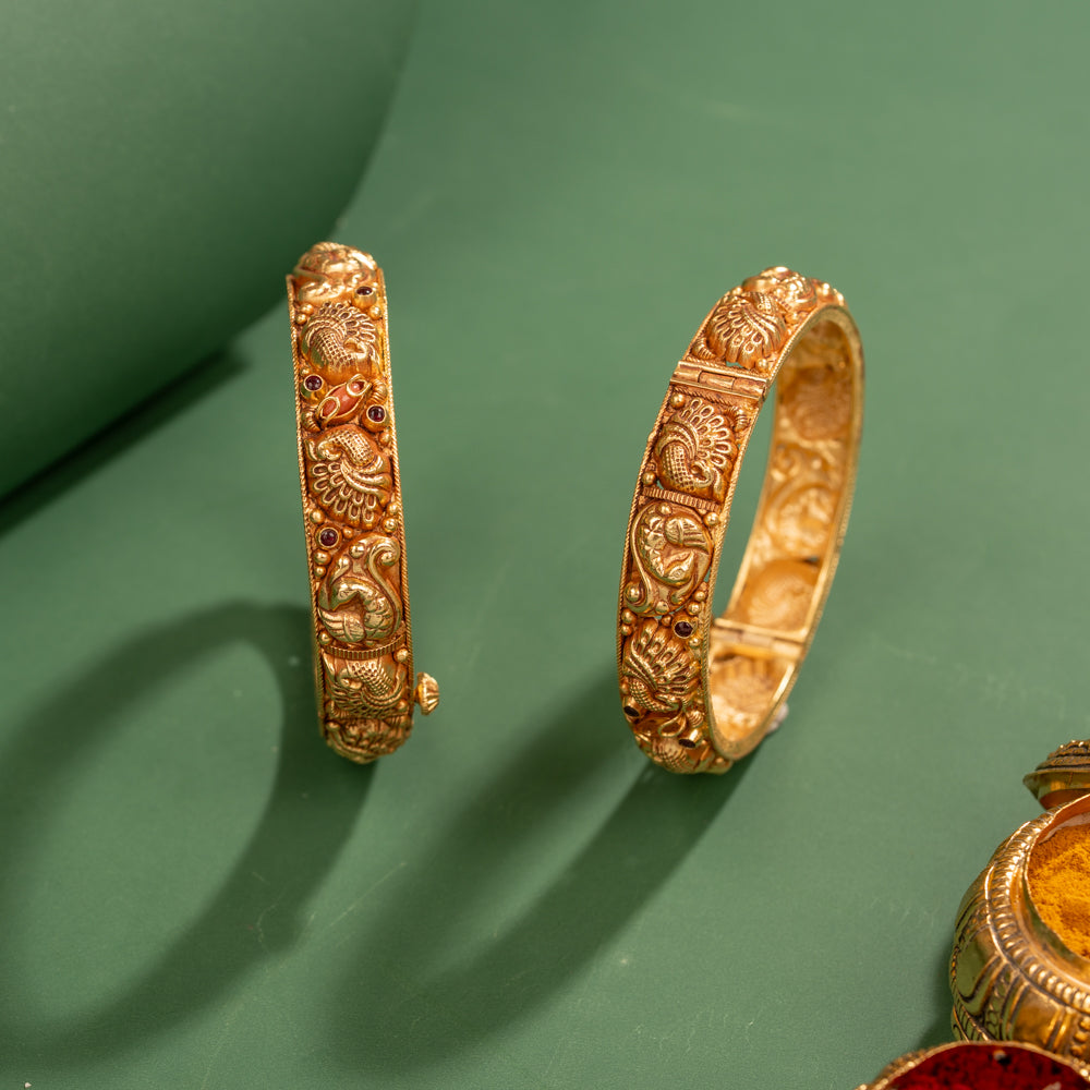 Nakas Bangle
