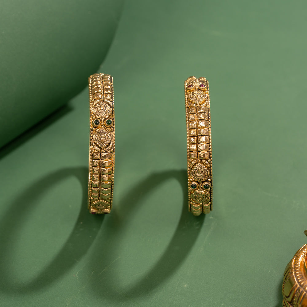 Nakas Bangle