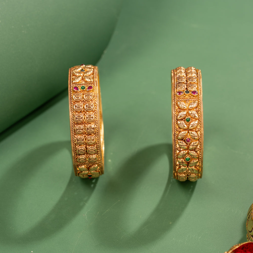 Nakas Bangle
