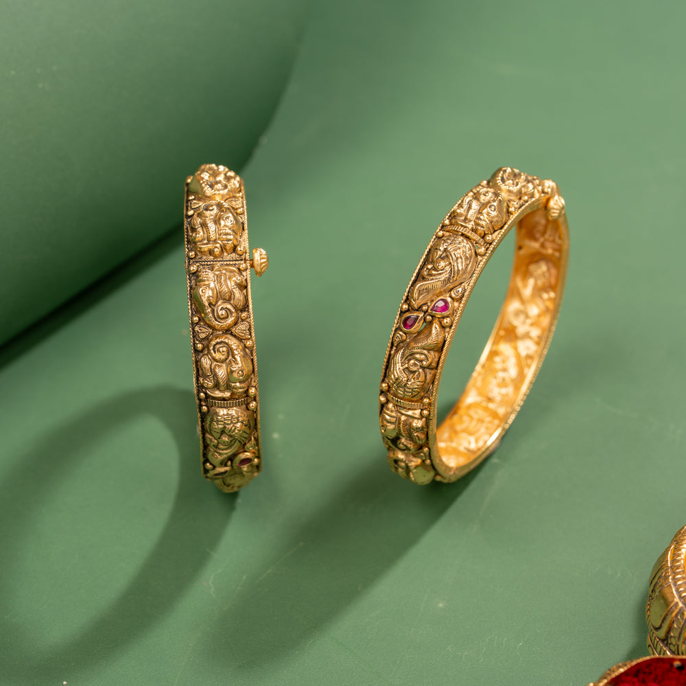 Nakas Bangle