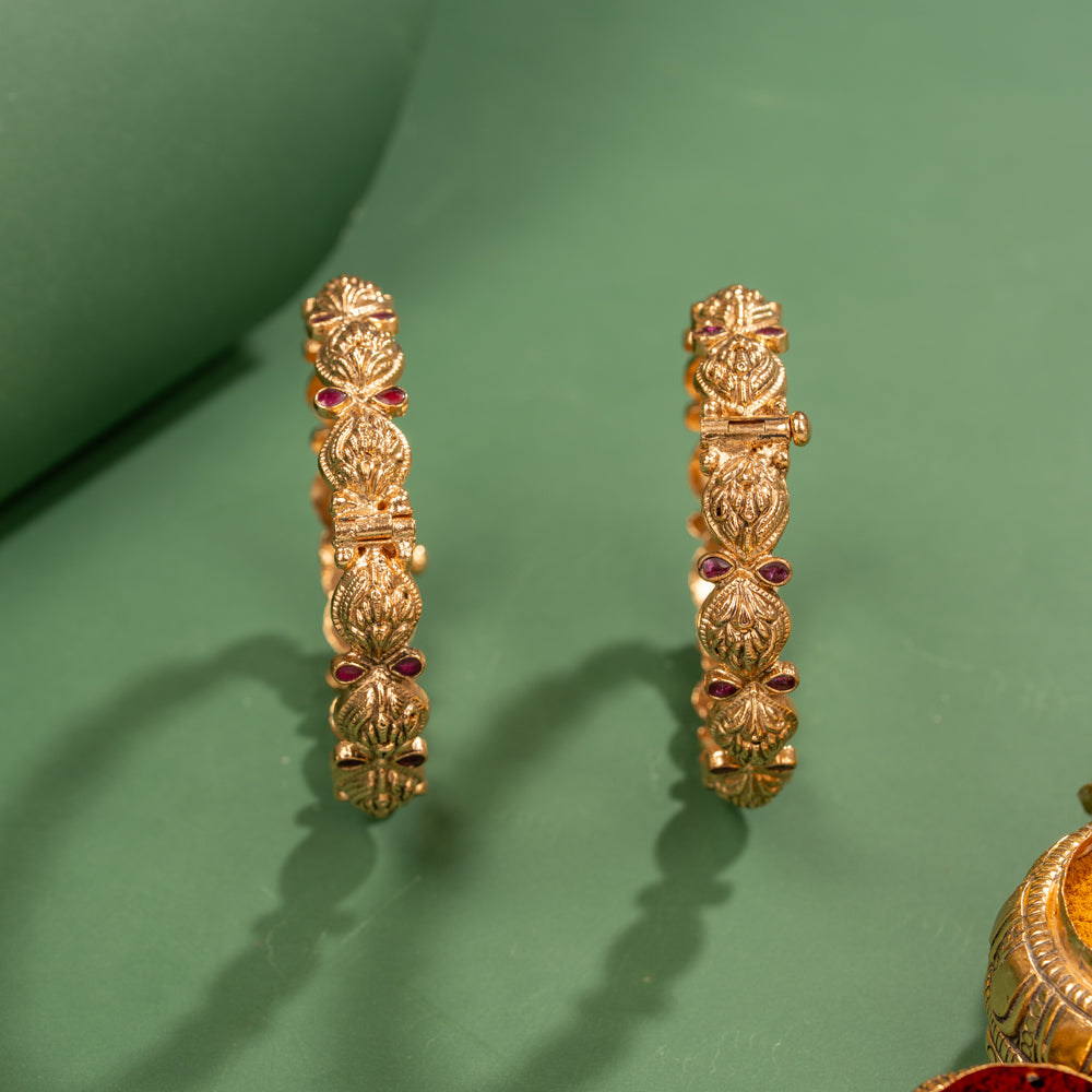 Nakas Bangle