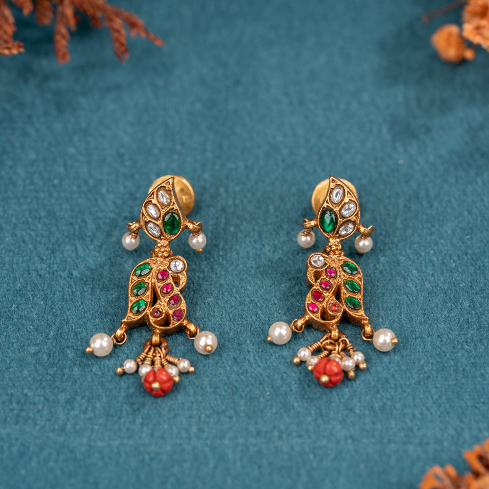 Kundan Studs