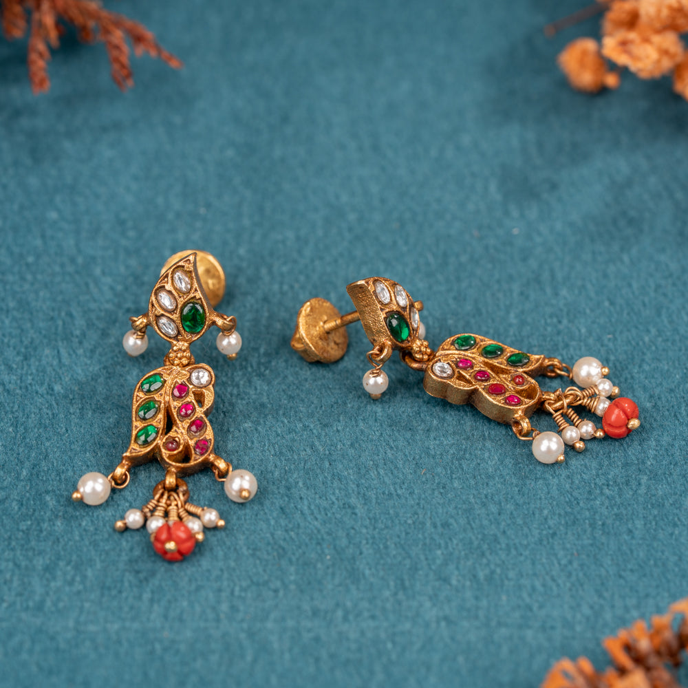 Kundan Studs