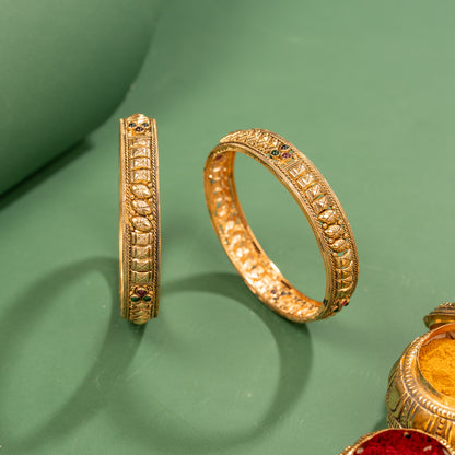 Nakas Bangle