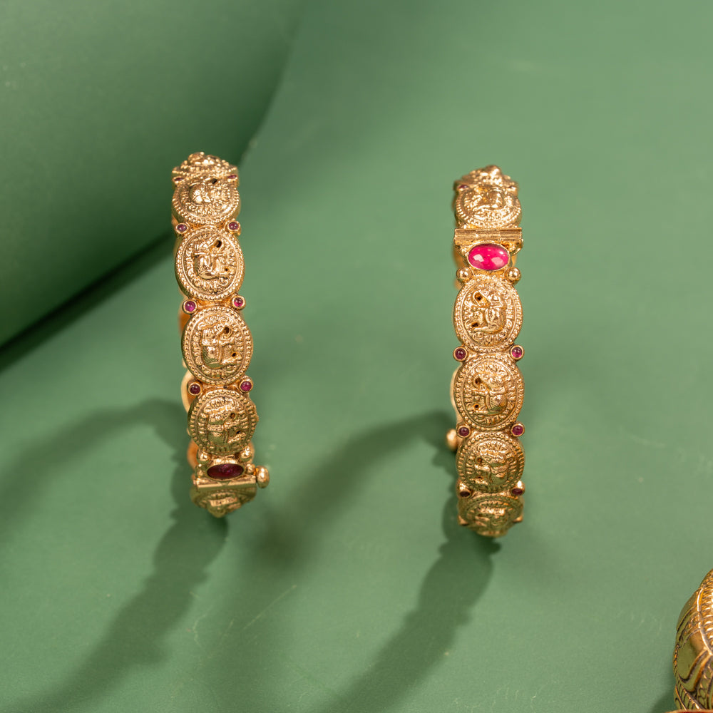 Nakas Bangle