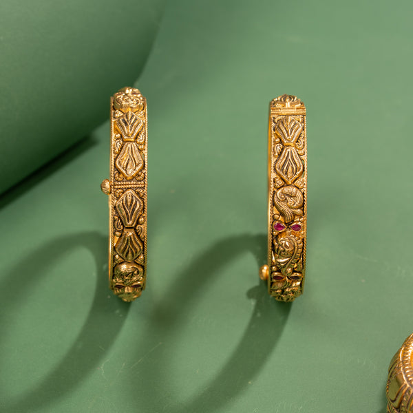 Nakas Bangle