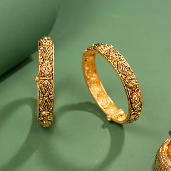 Nakas Bangle