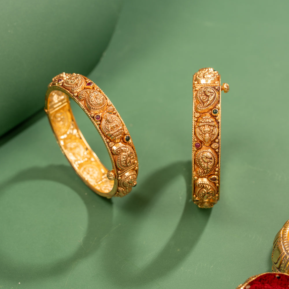 Nakas Bangle