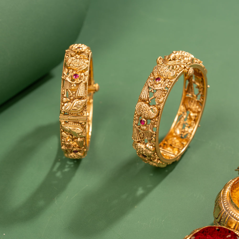 Nakas Bangle