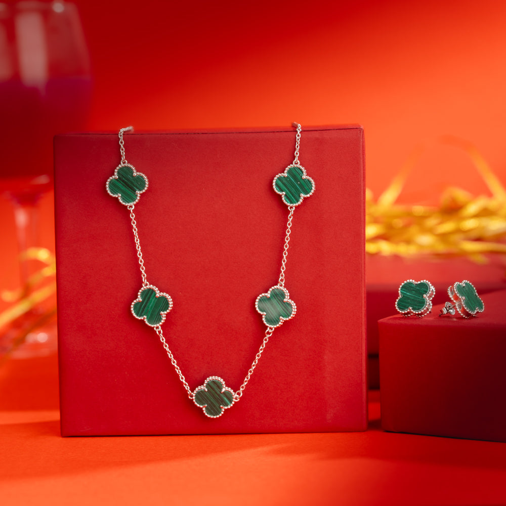 Minimal chain and studs