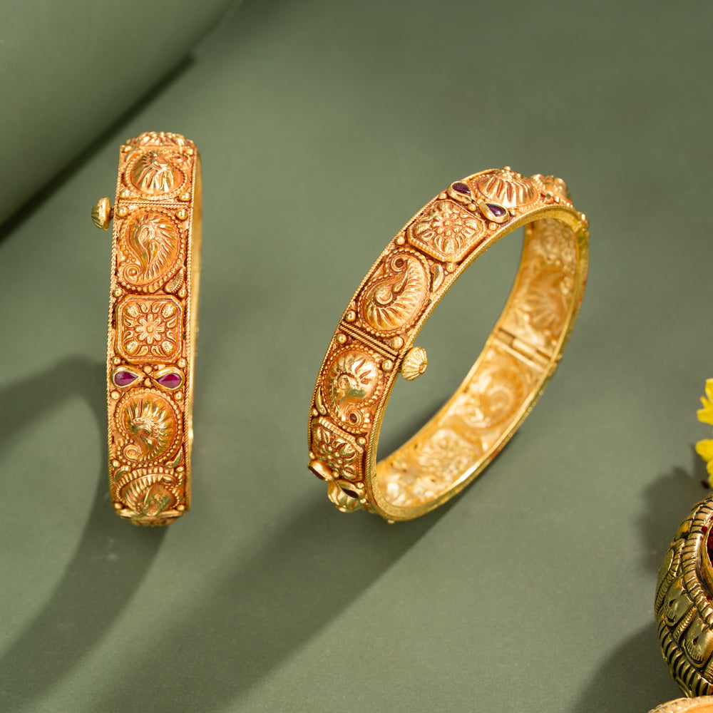 Nakas Bangle
