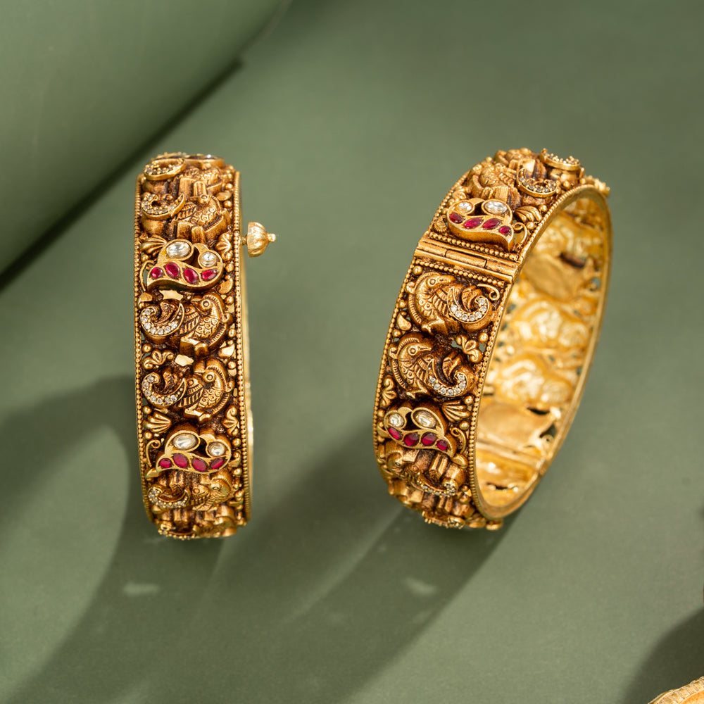 Kundan Bangles
