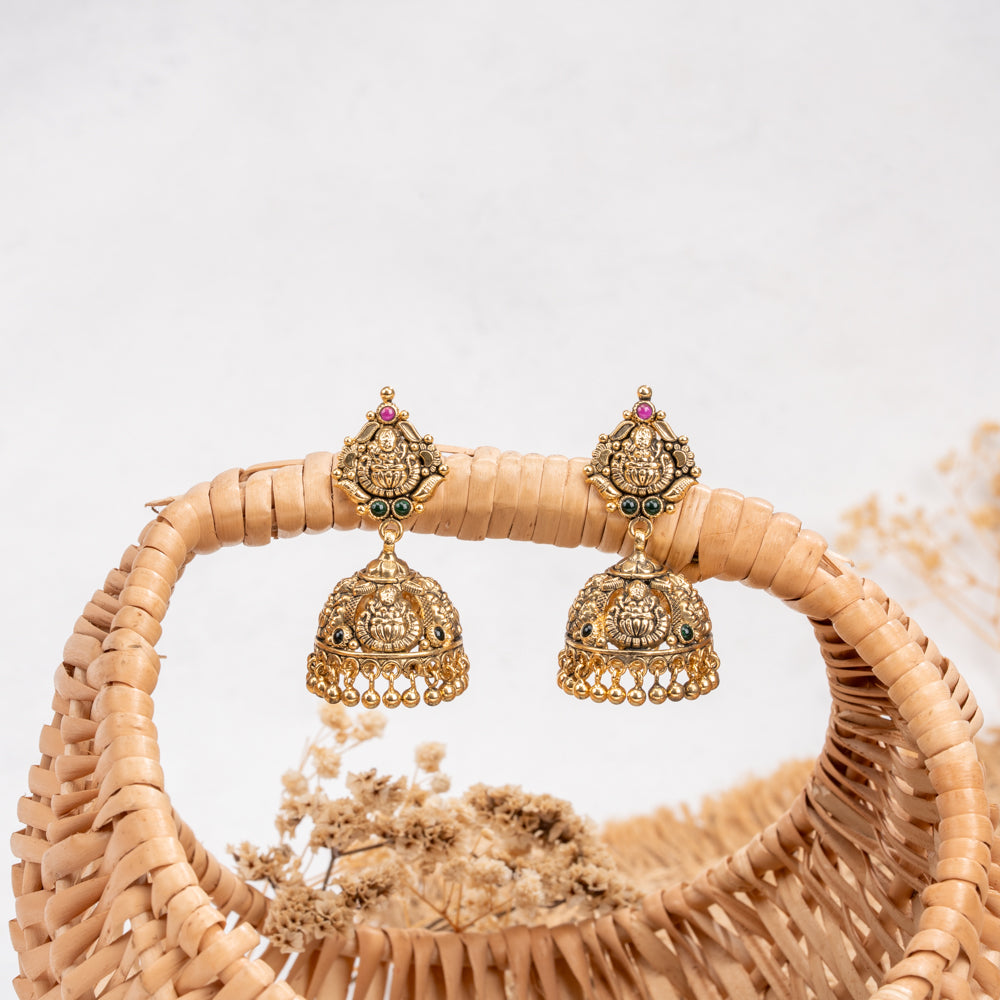 Anicha Jhumka