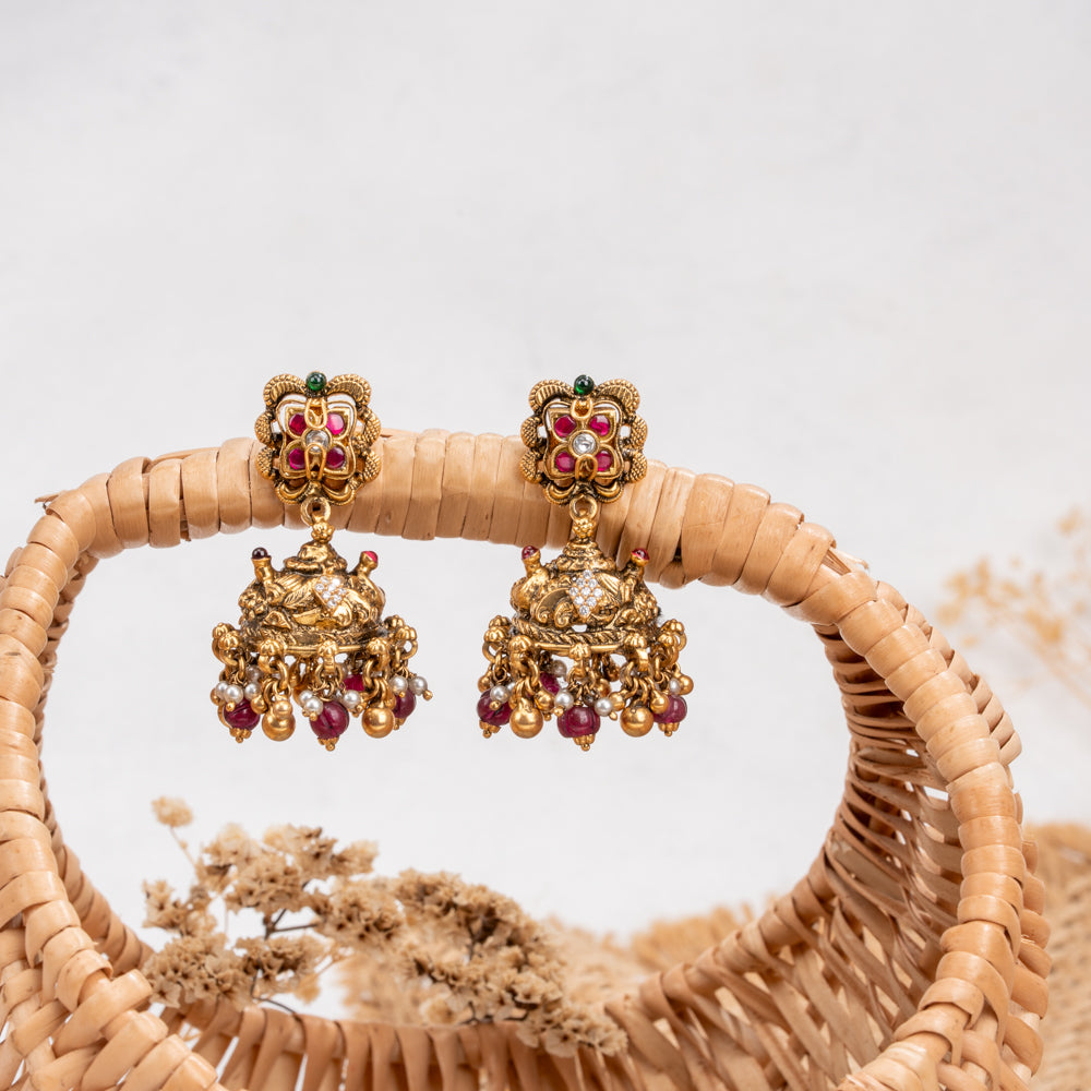 Kundan Jhumkas