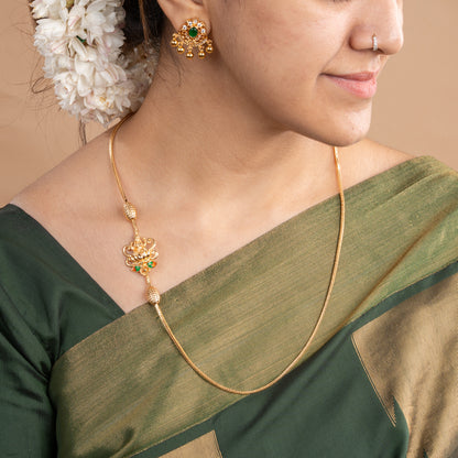 Pavika Mugappu Chain