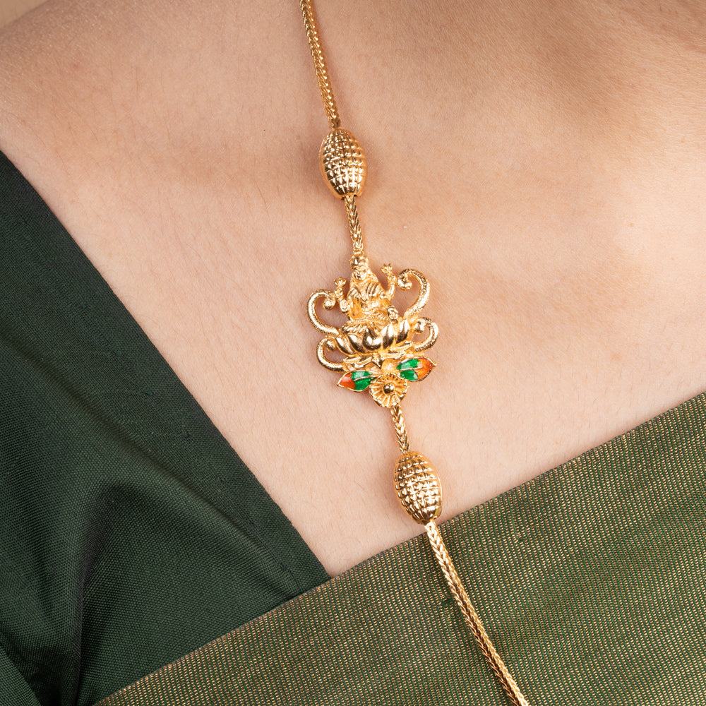 Pavika Mugappu Chain