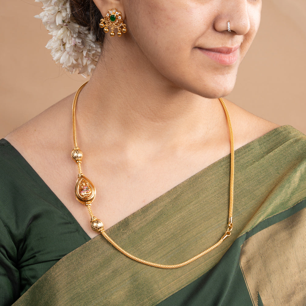 Dhivya Mugappu Chain