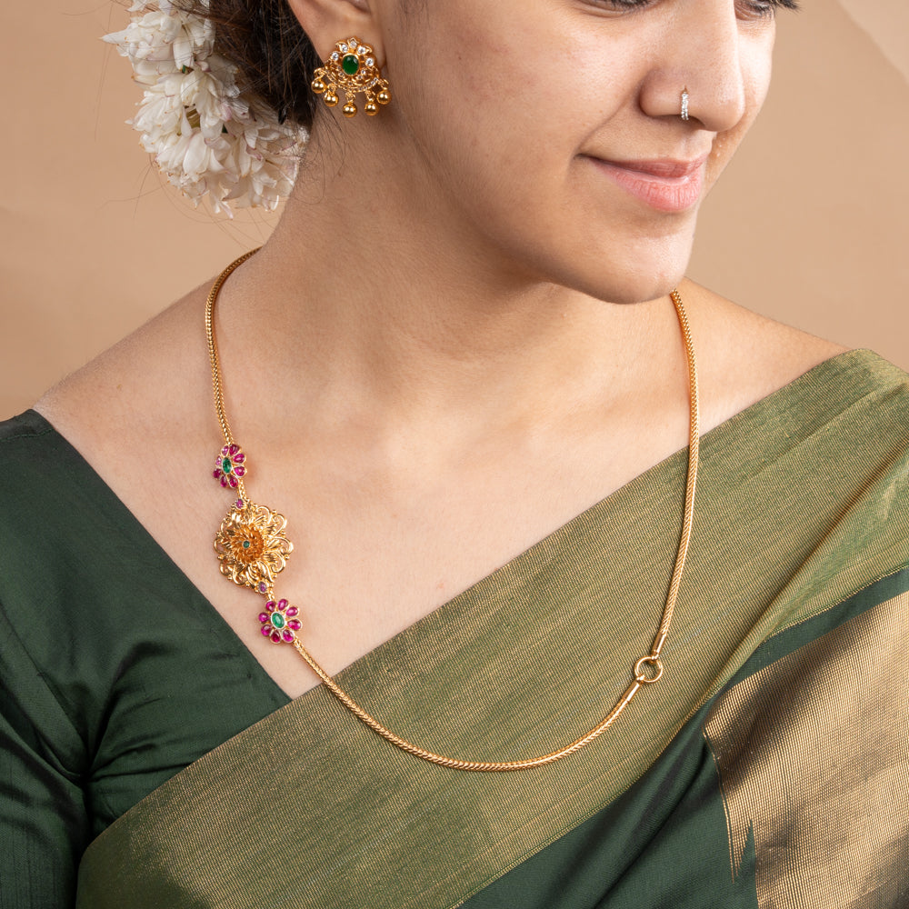 Karini Mugappu Chain