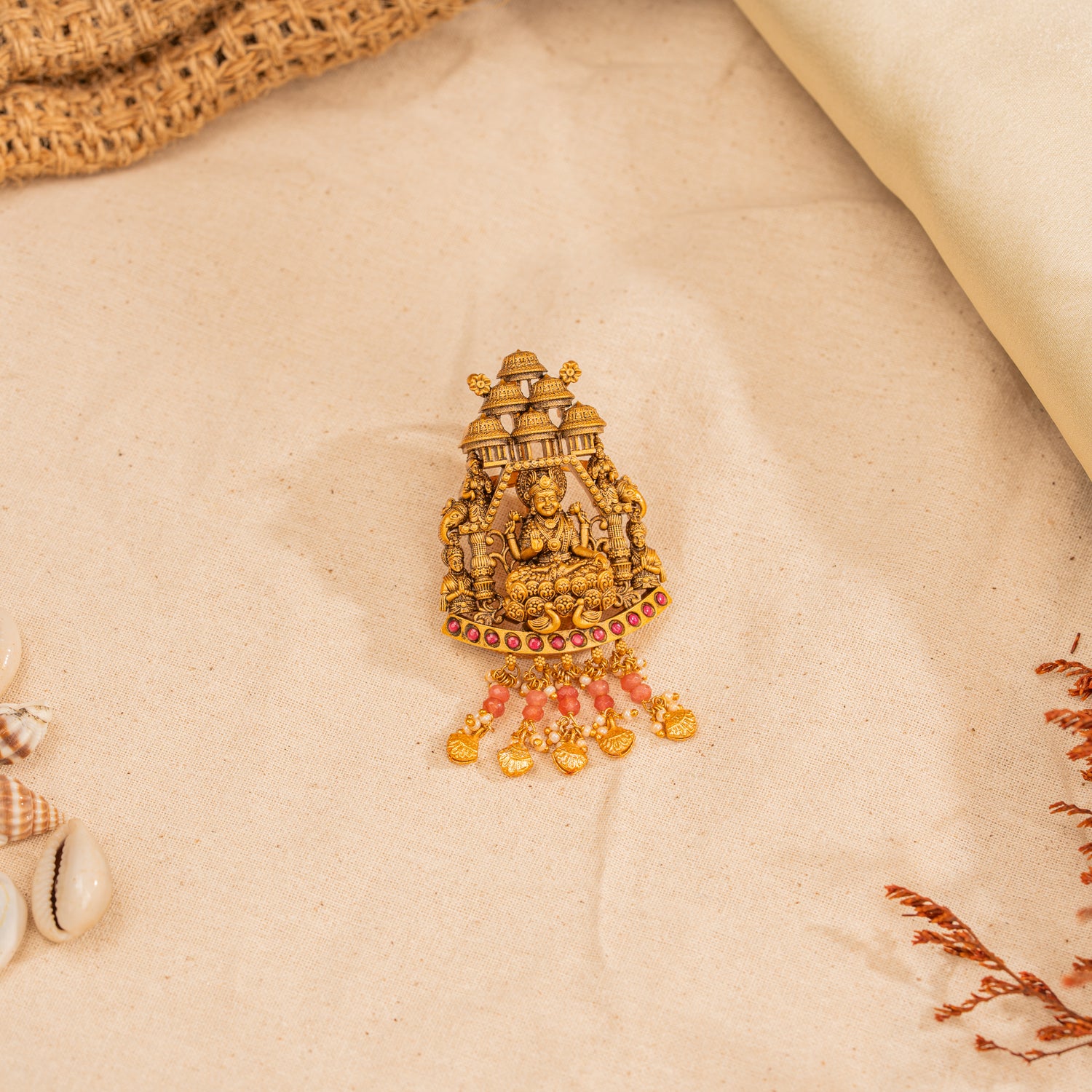 Deep Kundan Pendant