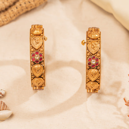 Kundan Bangles
