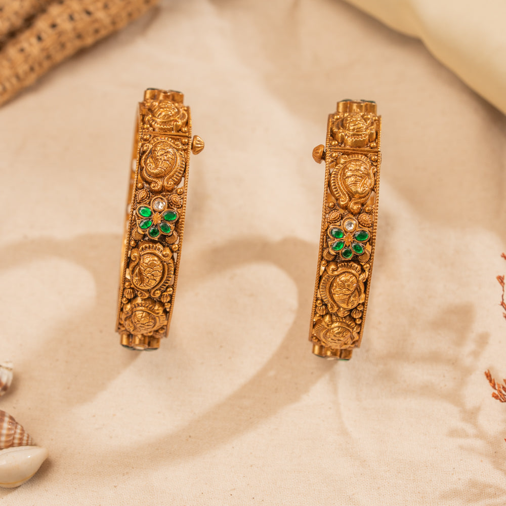 Kundan Bangles