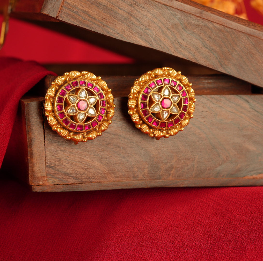 Kundan Studs