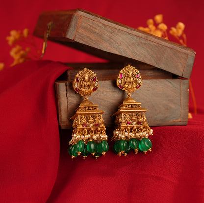 Kundan Jhumkas