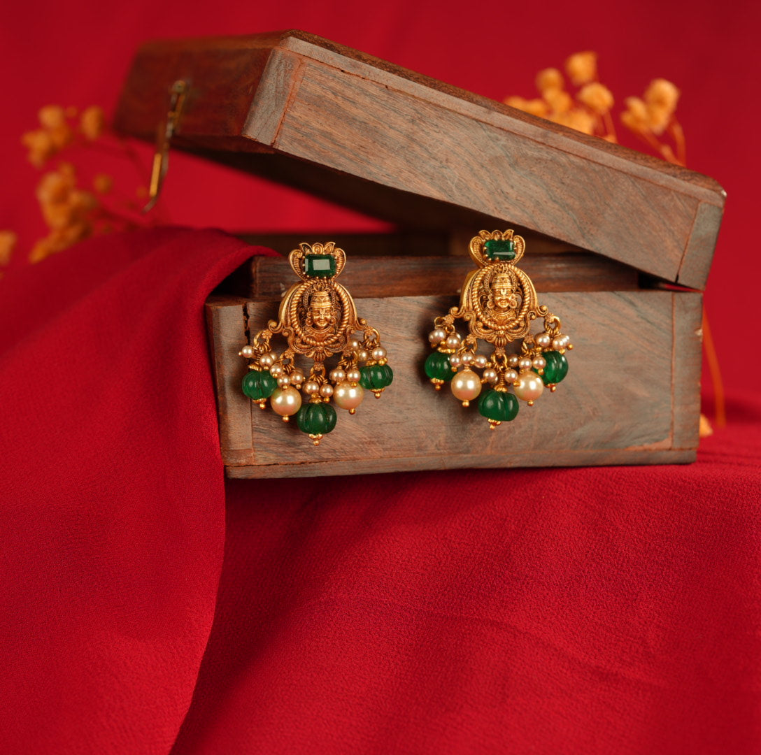 Kundan Studs