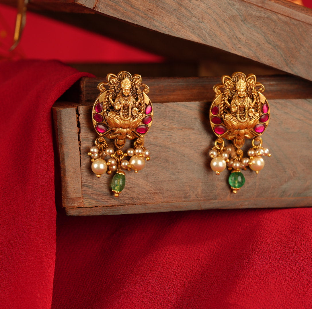 Kundan Studs