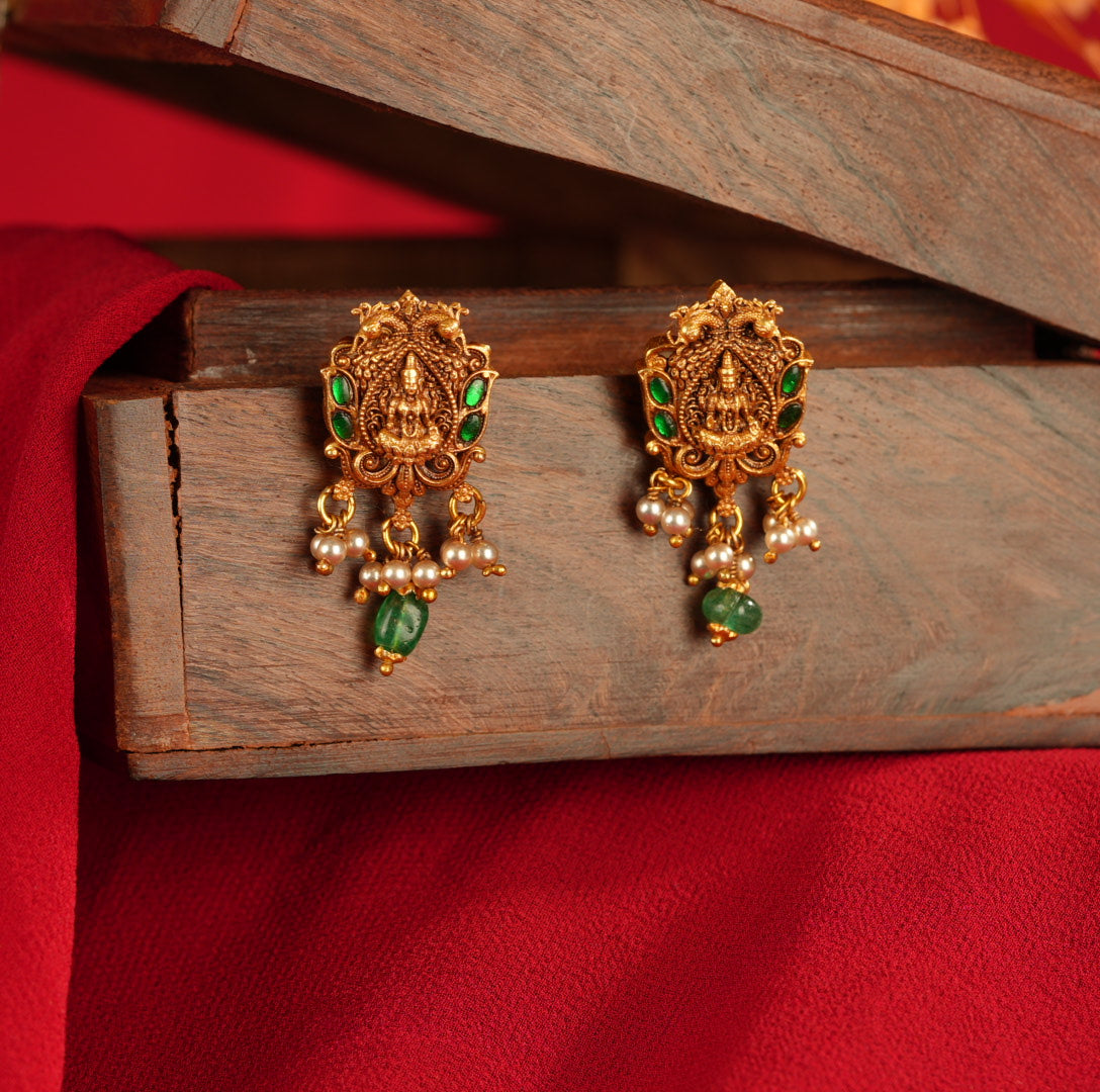 Kundan Studs