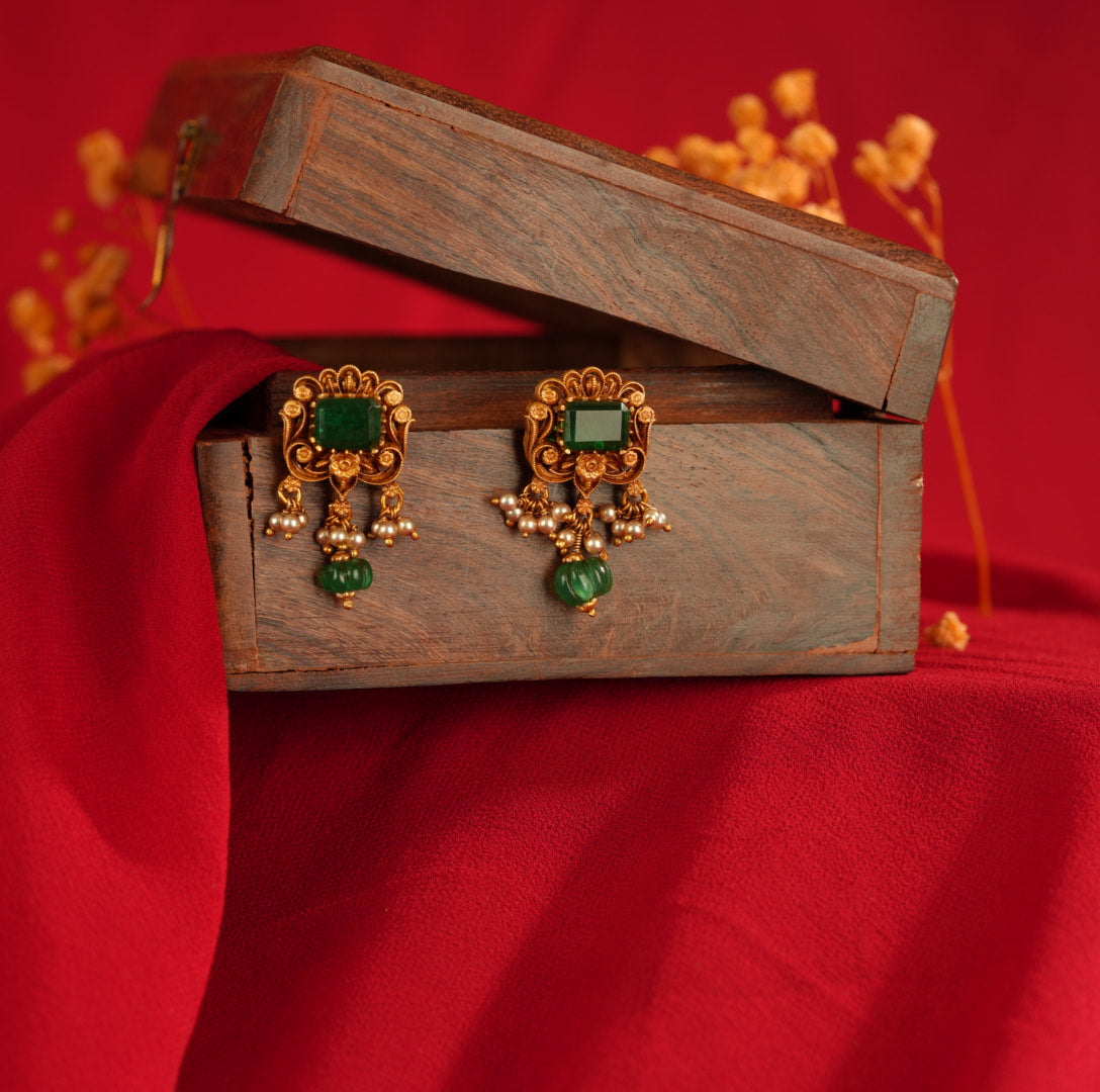Kundan Studs