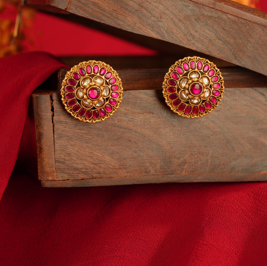 Kundan Studs